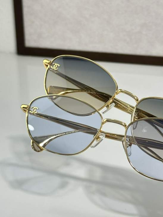 Picture of Chanel Sunglasses _SKUfw77364662fw